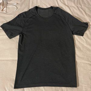 Lululemon Metal Vent Tech Breathe Short Sleeve Medium Black Coal Shirt Alo Yoga